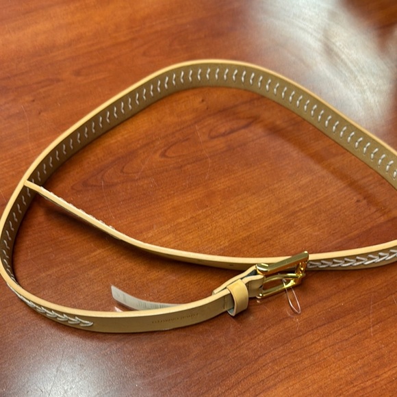 Vince Camuto Accessories - Vince Camuto belt xl // 040321